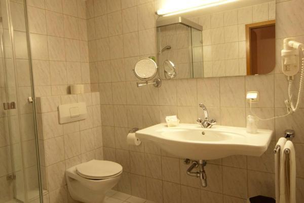 Hotel Goldinger Landstuhl Habitación foto